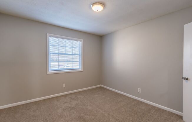 2 beds, 1 bath, 1,100 sqft, $1,396, Unit 3665-E04