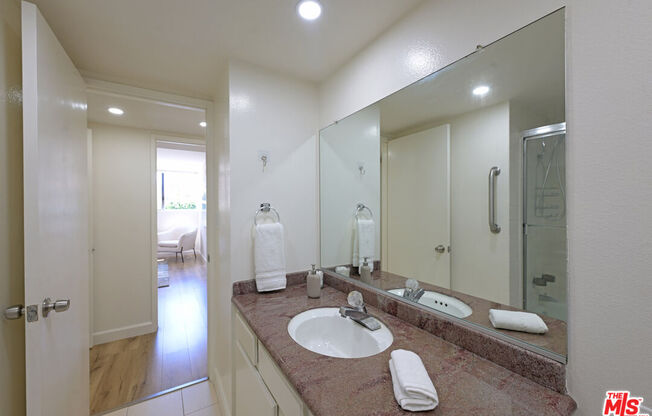 2 beds, 2 baths, 1,340 sqft, $4,295, Unit 414