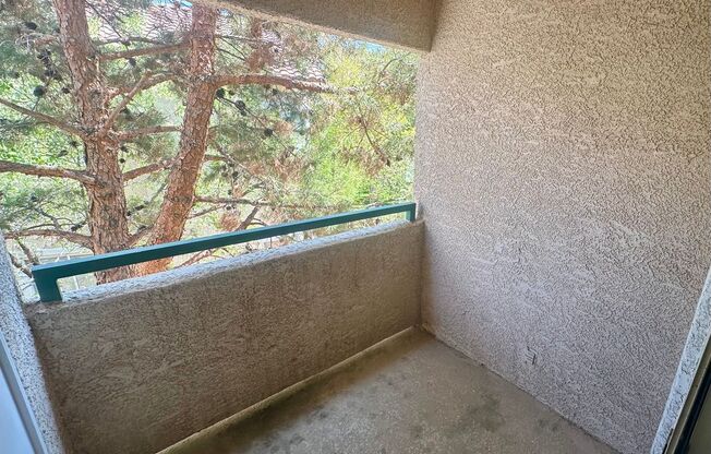 2 beds, 2 baths, $1,650, Unit UNIT 2011