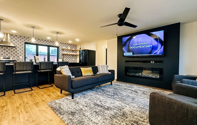 Beautiful 3 Bed 2.5 Bath Home!