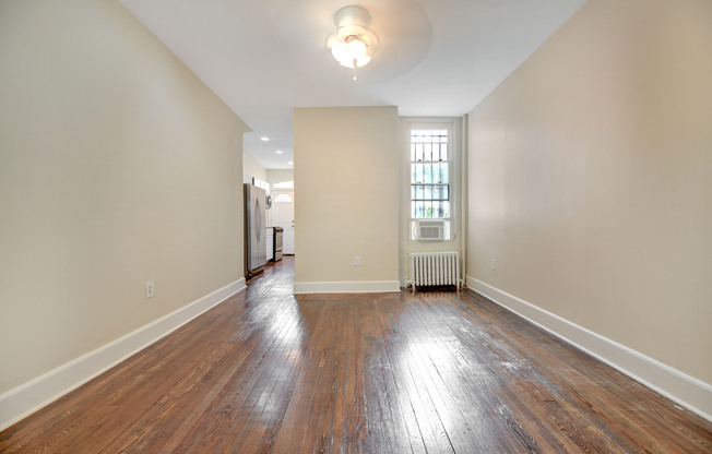 618 COLUMBIA RD NW