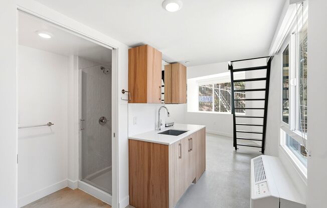 Studio, 1 bath, 445 sqft, $1,995, Unit 208-D
