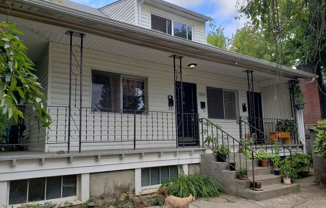 Arlington Pl. Triplex - EBB001