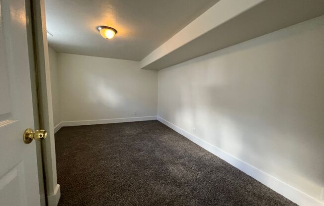 3 beds, 2 baths, $2,100