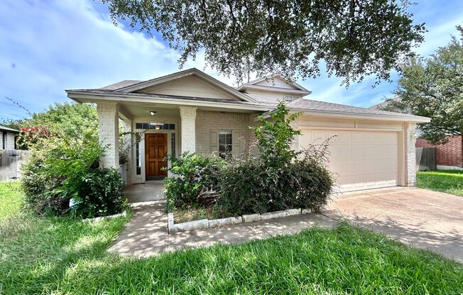 Lovely & Spacious 3/BR 2.5/BA Home in Round Rock!