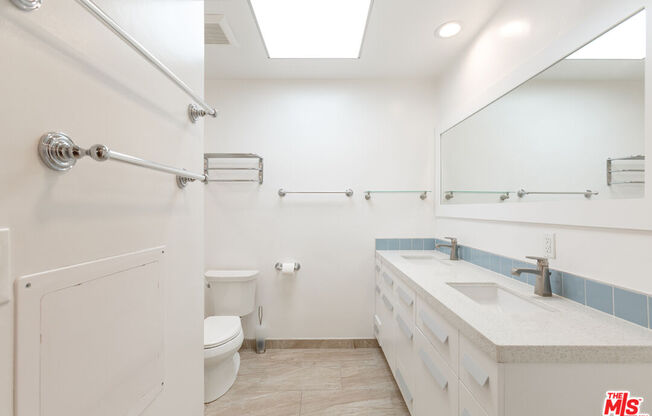 2 beds, 2 baths, 1,329 sqft, $4,550, Unit 306