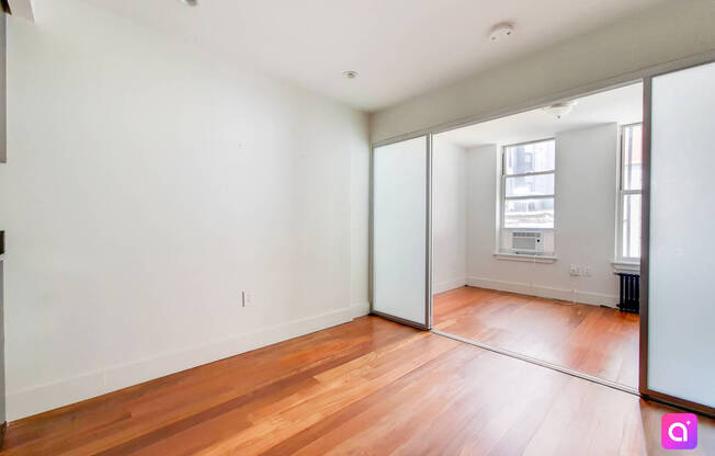 163 LUDLOW ST