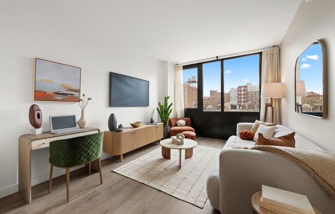 1 bed, 1 bath, $3,690, Unit 811N