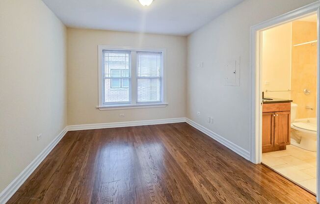 1 bed, 1 bath, 449 sqft, $1,995, Unit 3814S-3W