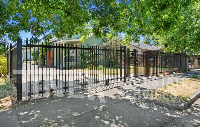 1616 EL MONTE AVE