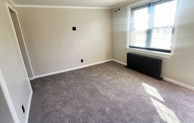 2 beds, 1 bath, 700 sqft, $1,350, Unit 15-3326