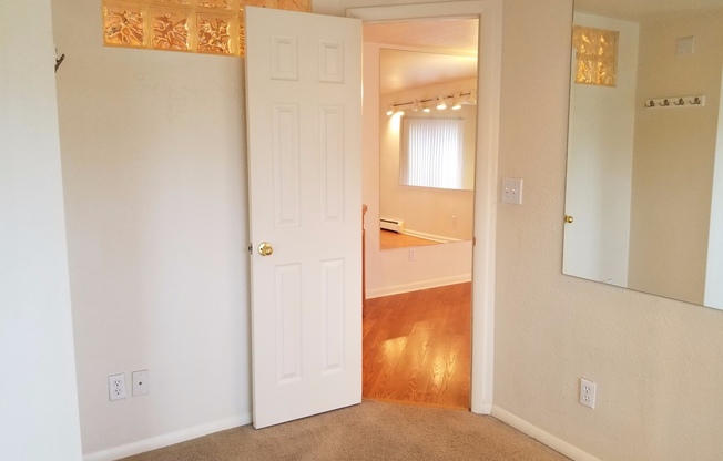 2 beds, 1 bath, 650 sqft, $1,930, Unit 680-101