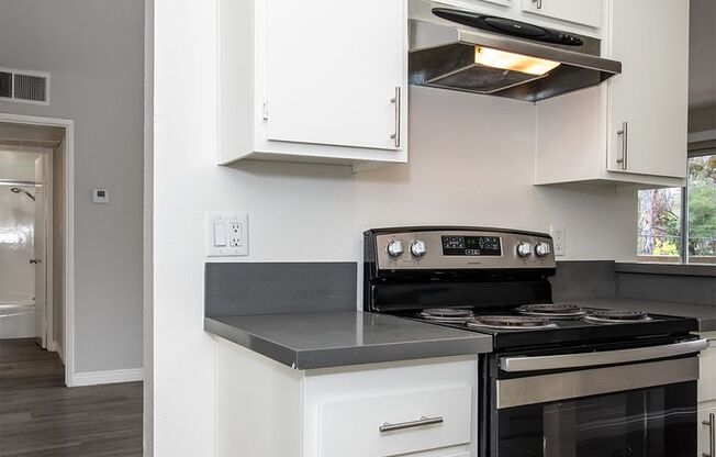 1 bed, 1 bath, 768 sqft, $2,050, Unit 119