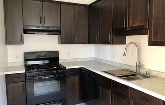 1 bed, 1 bath, 700 sqft, $1,095, Unit 11