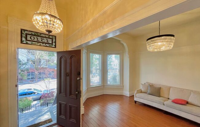 MIDTOWN Single Family Home with Outdoor Patio! 1510 19th Street