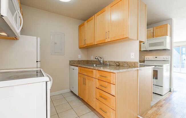 1 bed, 1 bath, 600 sqft, $1,750, Unit 202