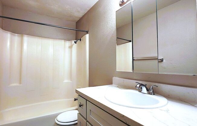 2 beds, 1 bath, 830 sqft, $1,445, Unit C-108