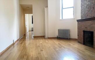 1 bed, 1 bath, $3,000, Unit 3-C