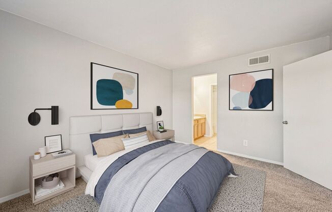 3 beds, 2 baths, 1,140 sqft, $1,649, Unit 2050