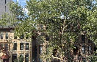 158 PRESIDENT ST