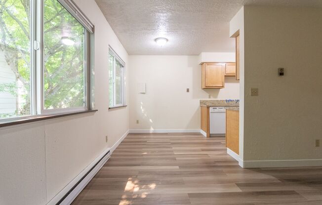 Pine St Apartments