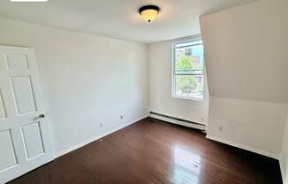 1227 BRYANT AVE