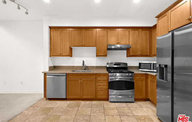 2 beds, 2 baths, 1,240 sqft, $3,500, Unit 243