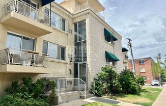 830 E 11 AVE