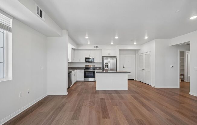 1 bed, 1 bath, $2,345, Unit GP-A 301