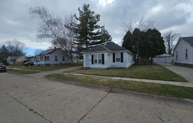 Must see Quaint 2 bedroom home