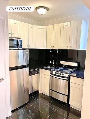 2 beds, 1 bath, $3,495, Unit 5A