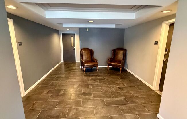 Bright and Spacious 1-Bedroom on the Magnolia/Interbay Border