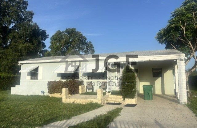 3 beds, 2 baths, 1,535 sqft, $3,300