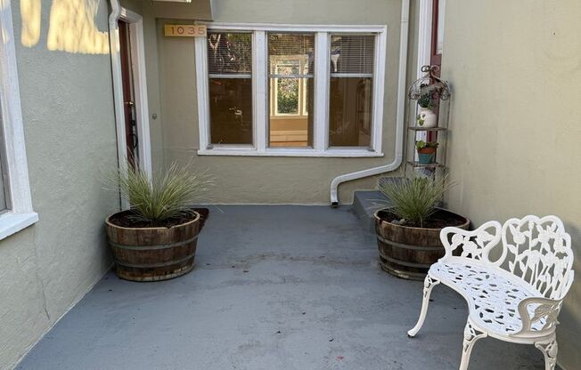 Great 2 Bedroom Rental Home in Crocker Highland District