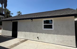 Beautifully remodeled 2-bedroom, 1-bathroom back house in the heart of Compton!