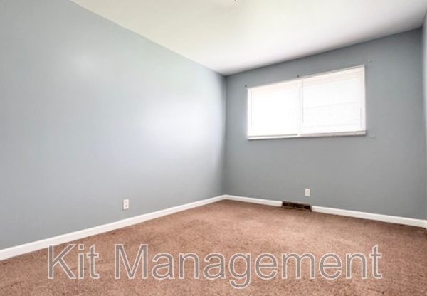 2241 W LASKEY RD