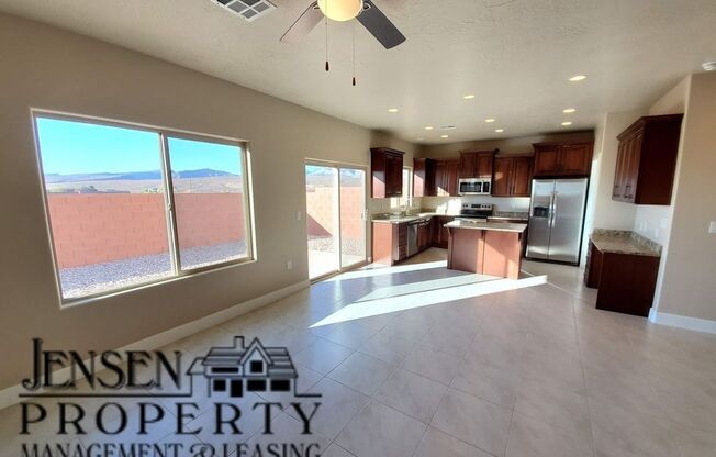 3 beds, 2.5 baths, 1,767 sqft, $1,925, Unit 309