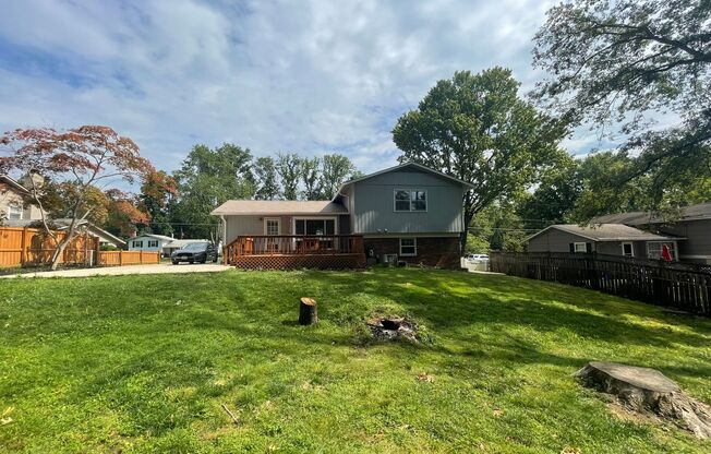 Beautiful 5 bedroom 2.5 bathroom home in West Springfield