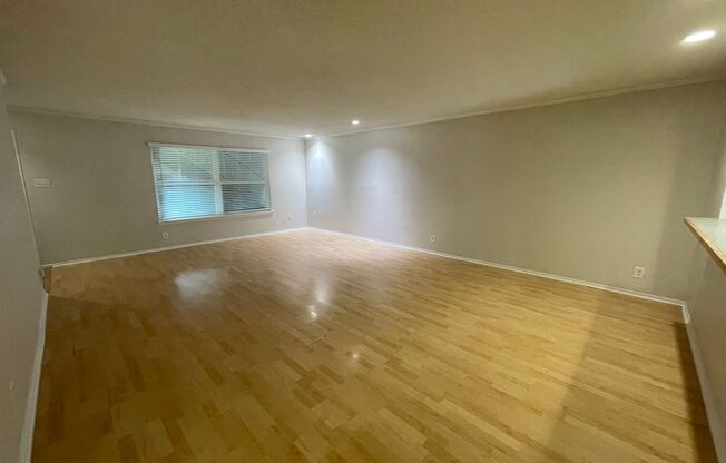 3 beds, 2 baths, 1,287 sqft, $1,600, Unit ABB-1-113