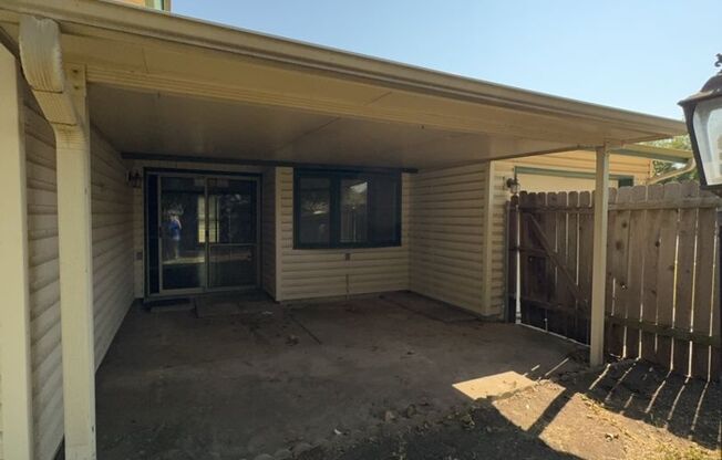 3 beds, 2 baths, $1,395