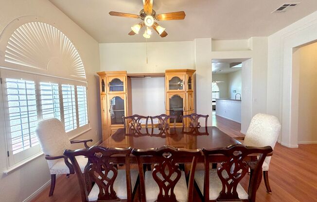 4 beds, 2.5 baths, $2,350