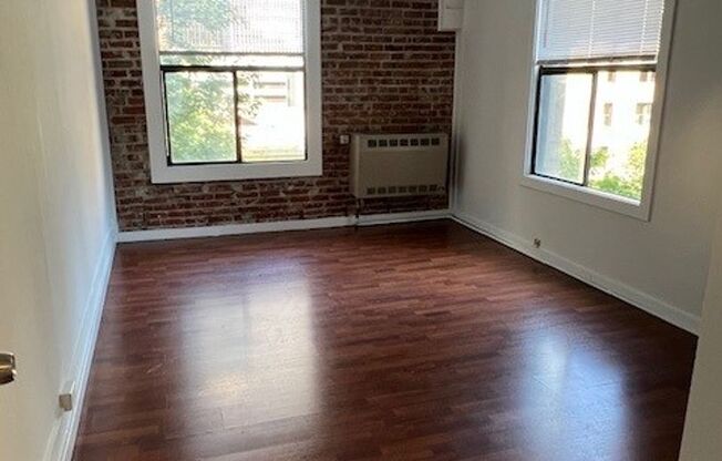 1 bed, 1 bath, 542 sqft, $1,550, Unit 407