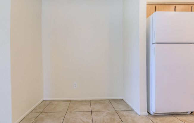 2 beds, 1 bath, 780 sqft, $1,170, Unit 2123