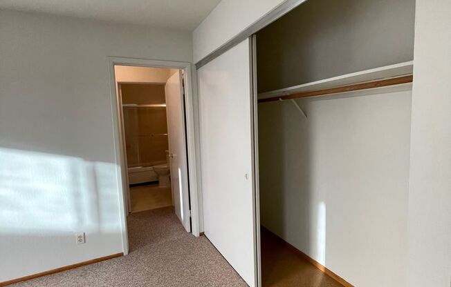 1 bed, 1 bath, 405 sqft, $1,545, Unit 304