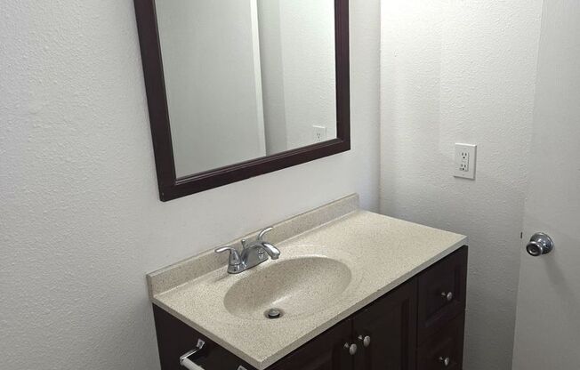 1 bed, 1 bath, 500 sqft, $1,795, Unit 71-44