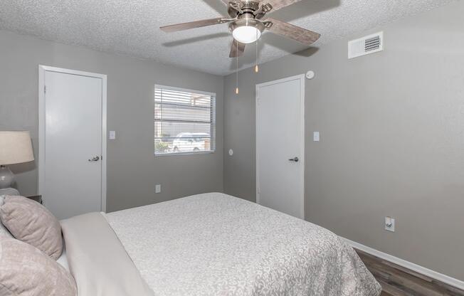 1 bed, 1 bath, 668 sqft, $975