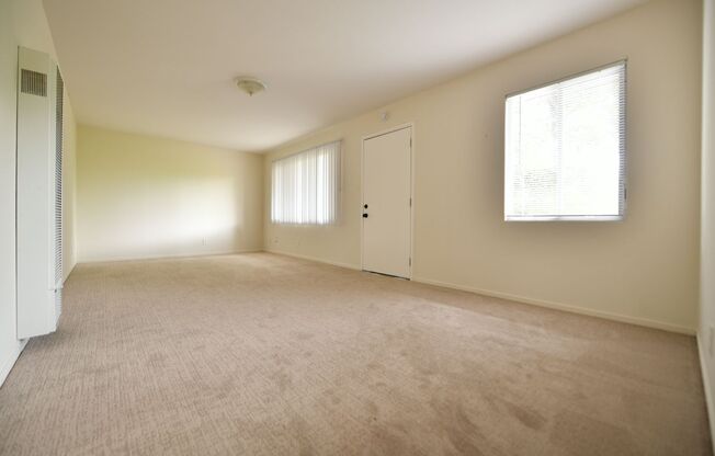 1p629 - 2317 Webster St.