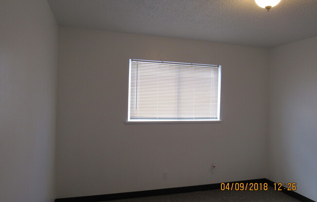 2 beds, 1 bath, $1,500, Unit 333 Park Ave # 7