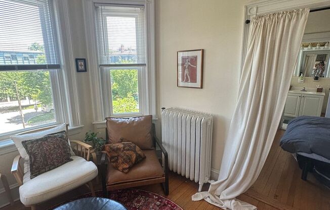 1 bed, 1 bath, 550 sqft, $2,450, Unit 34