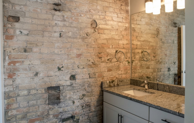 2 beds, 2 baths, 1,950 sqft, $5,500, Unit 506 - Penthouse